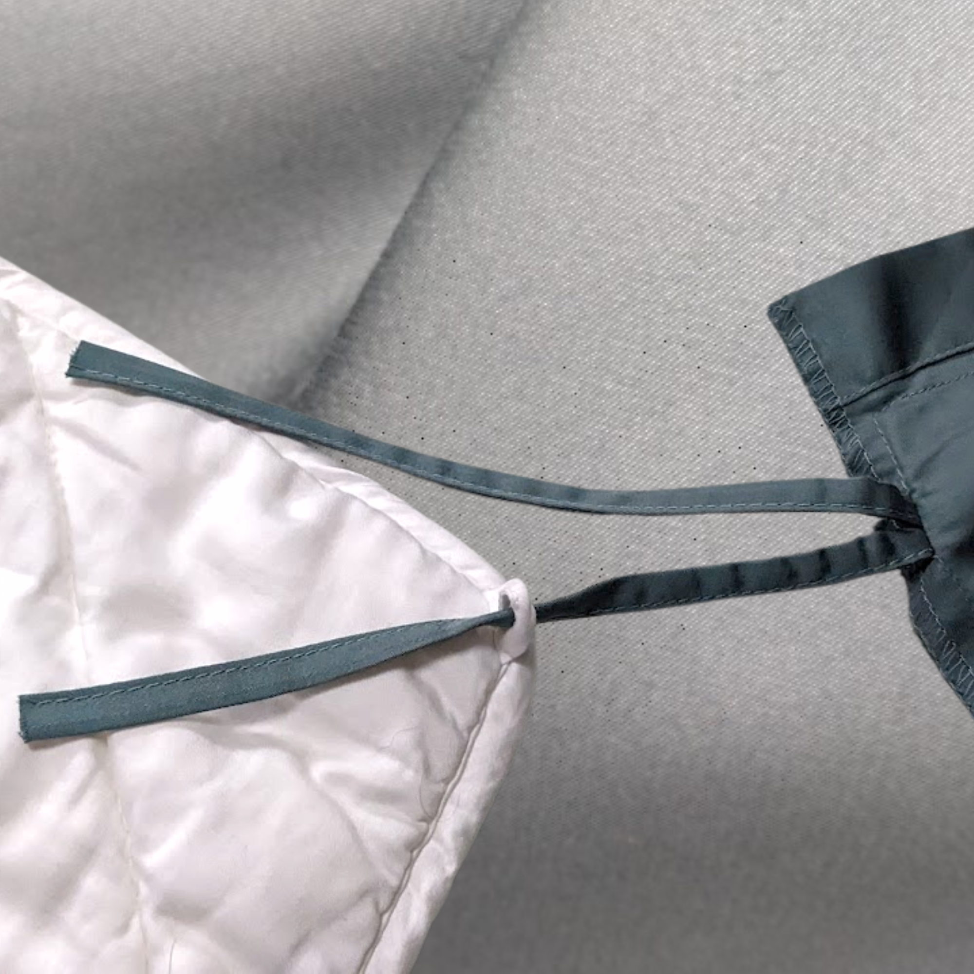 duvet-corner-ties-closeup.png